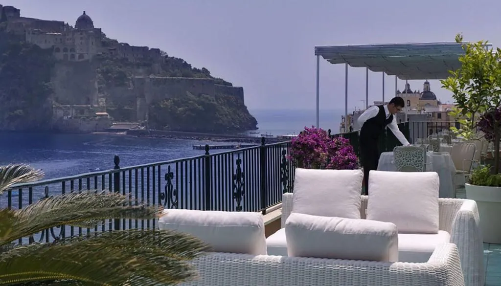 Terrace, Miramare e Castello, Naples