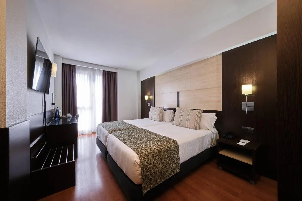 DOUBLE SINGLE USE PREMIUM Room, Catalonia Sagrada Familia, Barcelona
