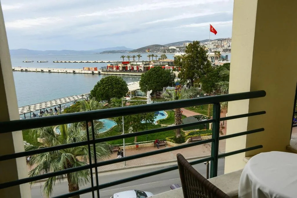 General view, Kayhanbey Hotel, Izmir