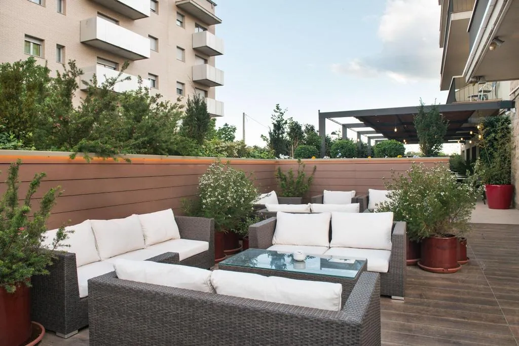 Terrace, ibis Styles Figueres Ronda, Costa Brava