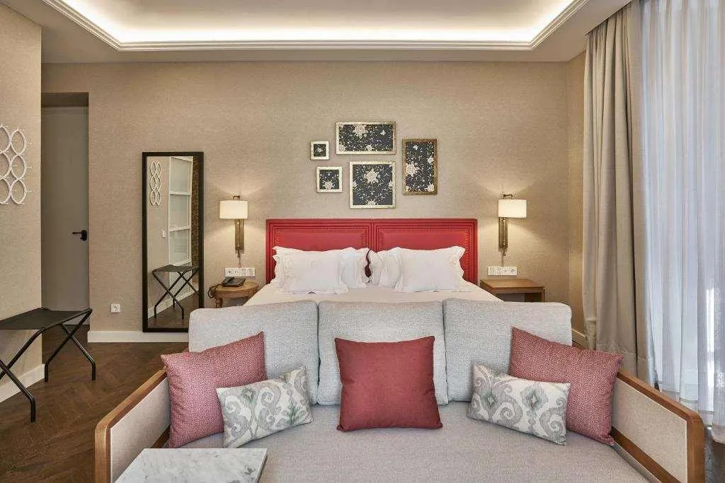 Room, Vincci Molviedro, Seville