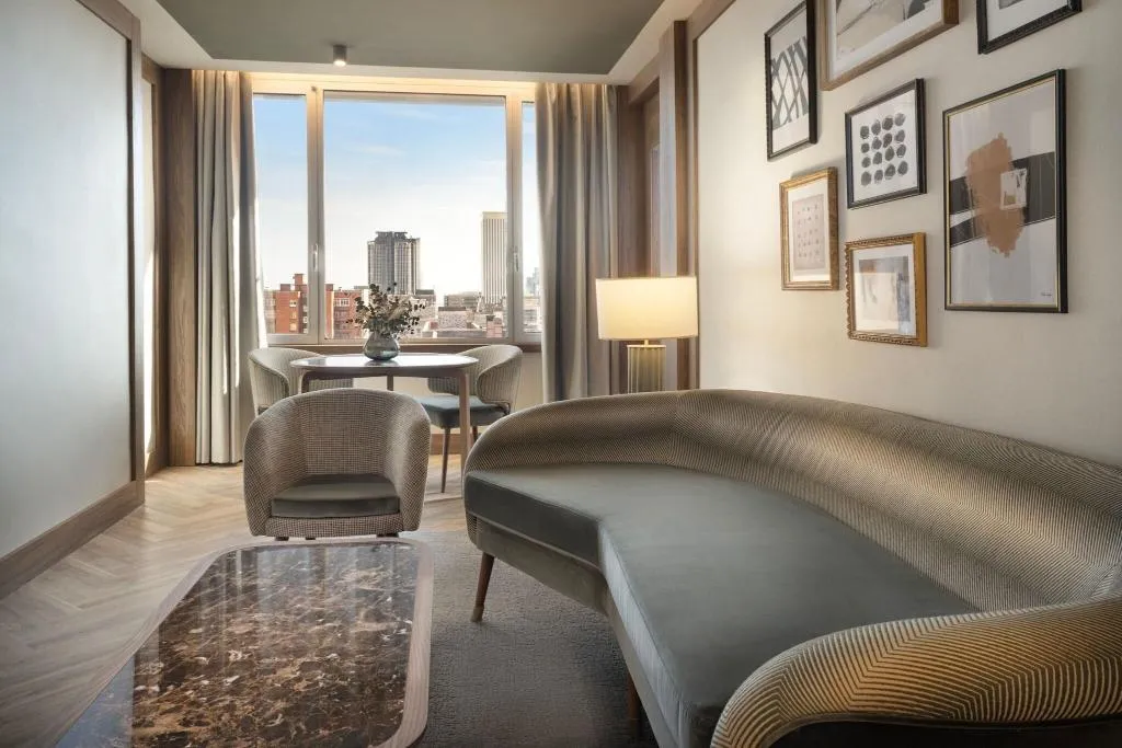 SUITE KING SIZE BED Room, AC Madrid Cuzco, Madrid