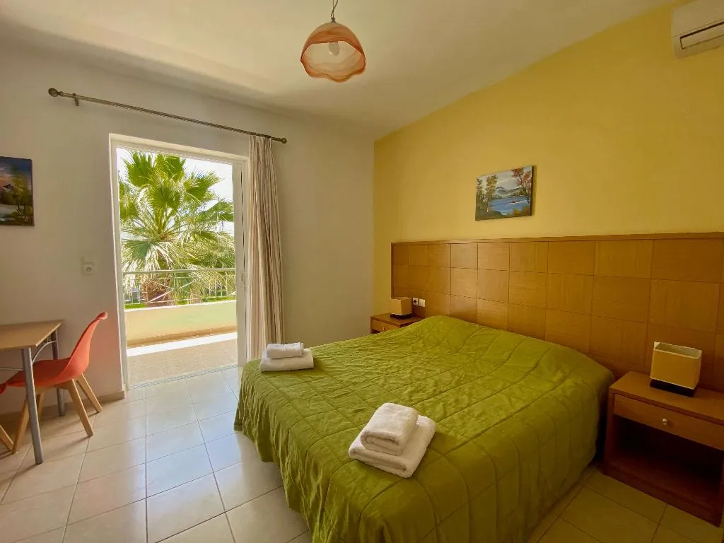 STUDIO SUPERIOR CAPACITY 2 Room, Manolis Apartments, Crete