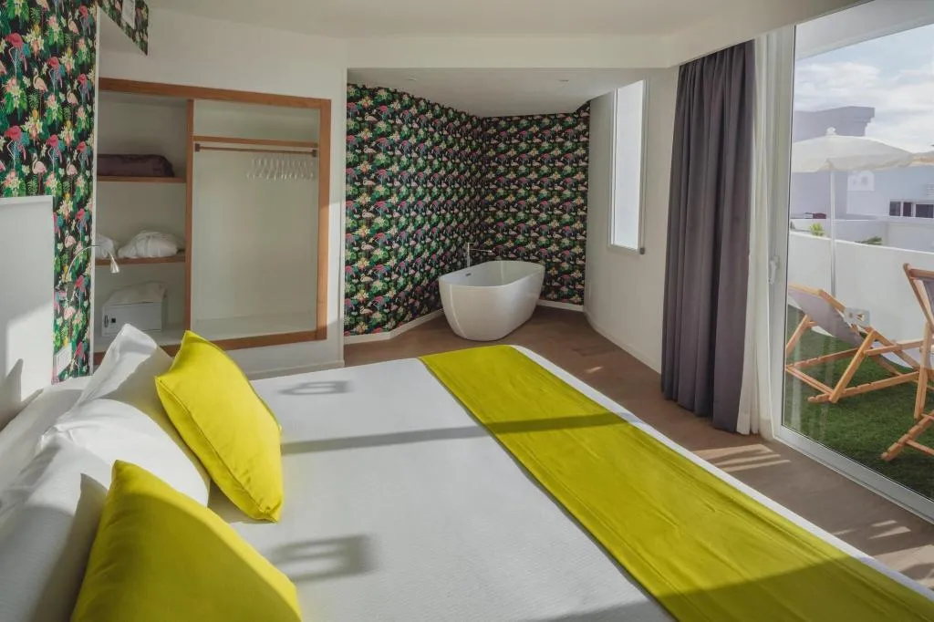 APARTMENT THREE BEDROOMS Room, Flamingo Beach Mate, Tenerife