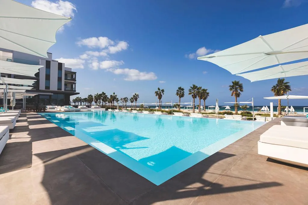 Pool, Nikki Beach Resort & Spa Dubai, Dubai