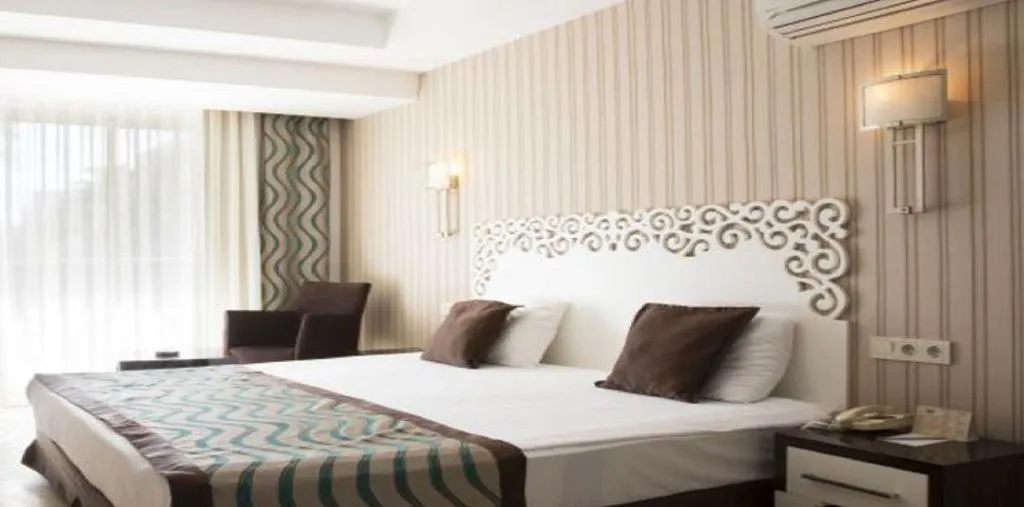 FAMILY ROOM GARDEN VIEW Room, Horus Paradise Luxury Resort, Antalya