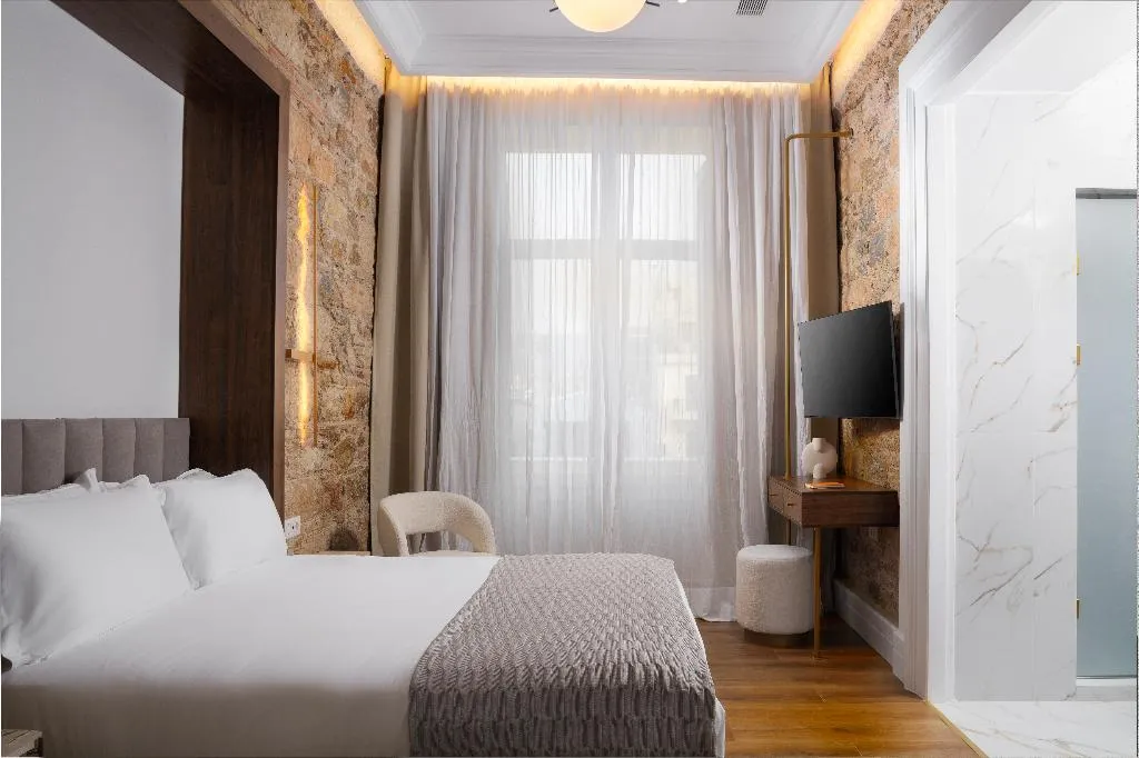 SUITE STANDARD Room, La Divina, Athens