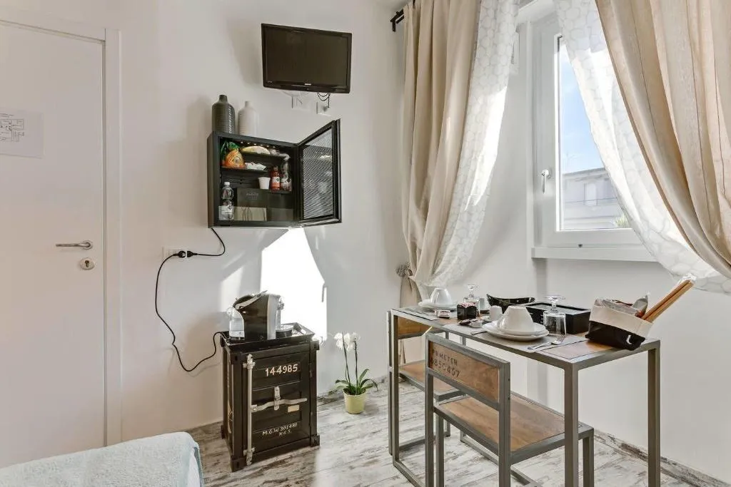 Room, Letto E Latte, Naples