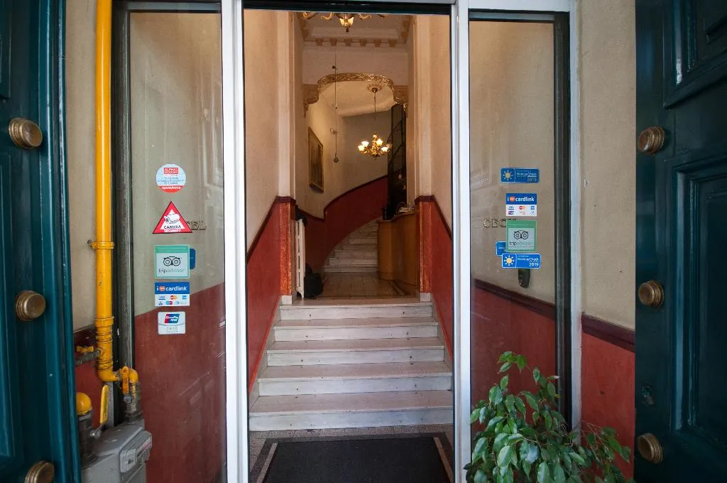 Lobby, Cecil hotel, Athens