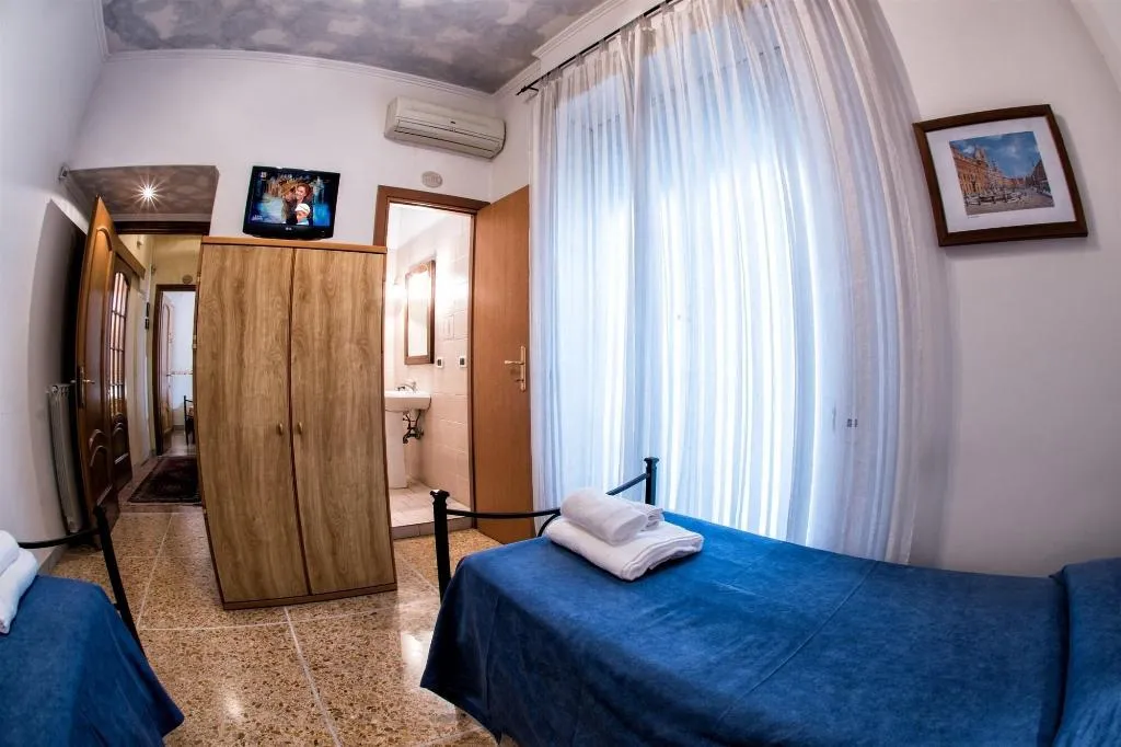 Room, Giornate Romane - B&B, Rome