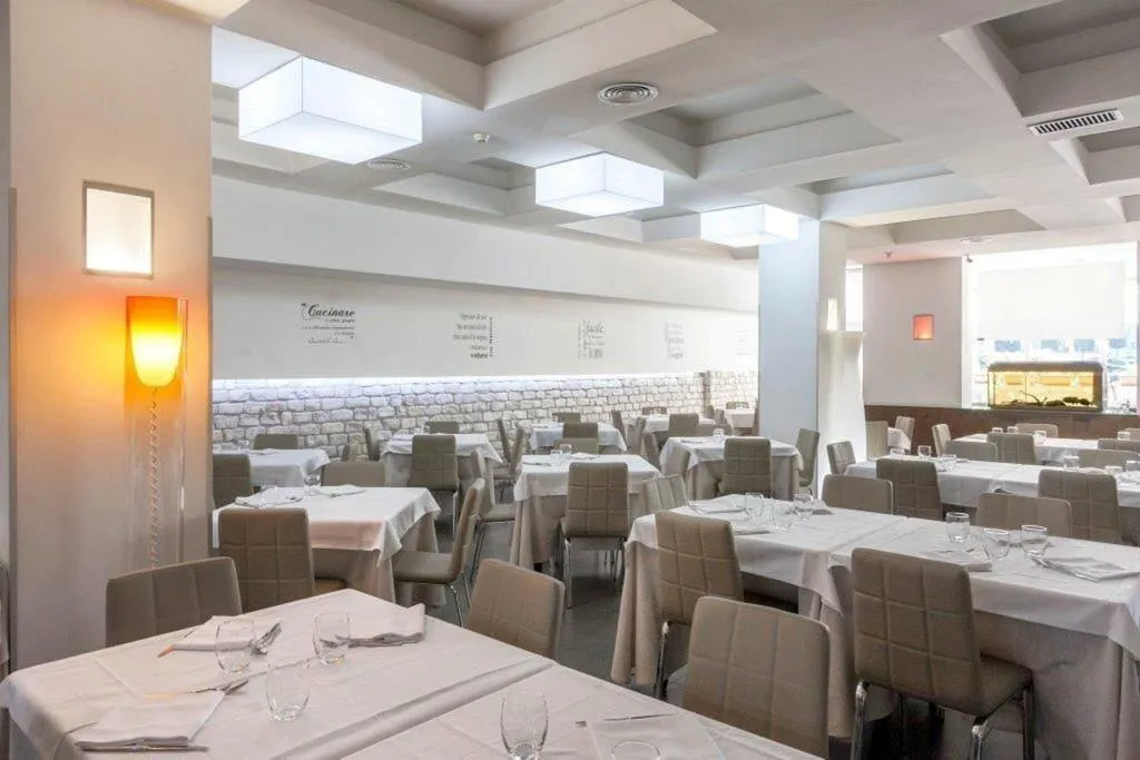 Restaurant, Viva Hotel, Naples