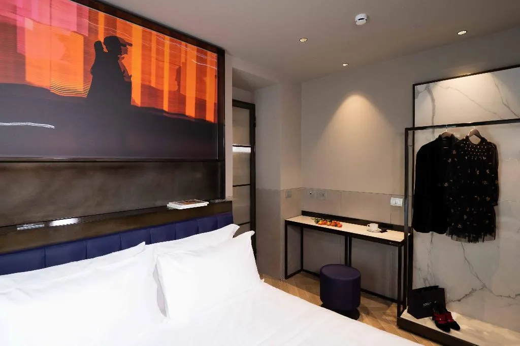 Room, Heart Hotel, Milan