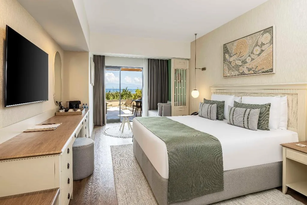 TRIPLE WITH TERRACE Room, Mirada Exclusive Hotel Bodrum, Bodrum