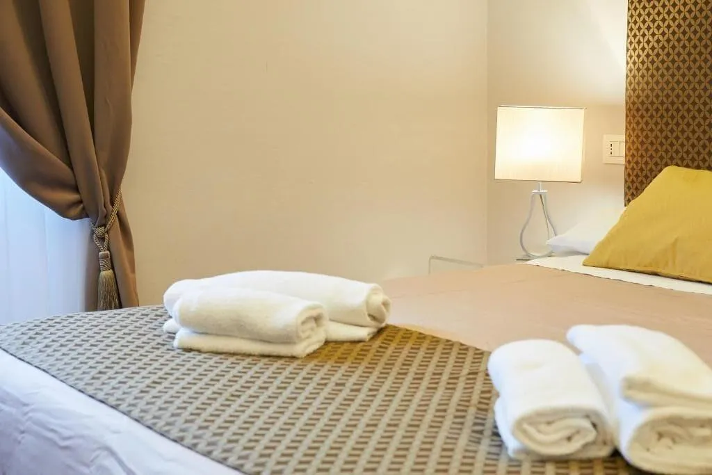 Room, B&B Residenza San Gallo 79, Florence