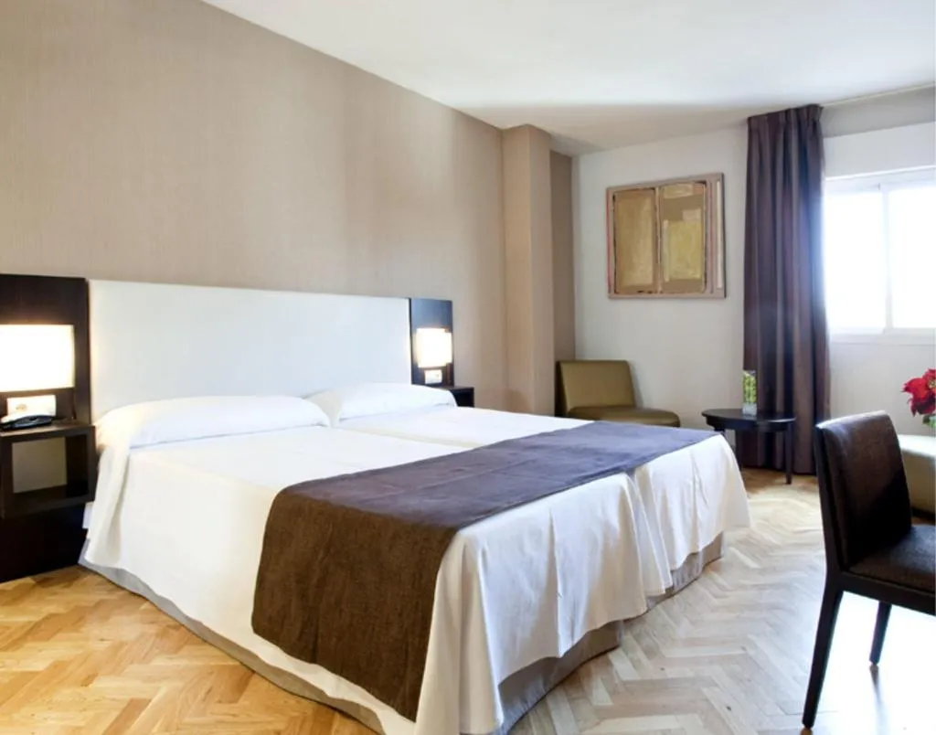 DOUBLE STANDARD Room, Hostal Carlos III, Madrid