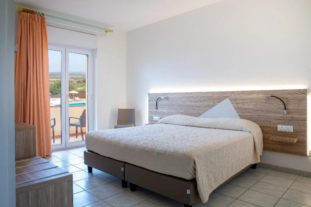DOUBLE SINGLE USE DELUXE SEA VIEW Room, Lu' Hotel Porto Pino, Cagliari