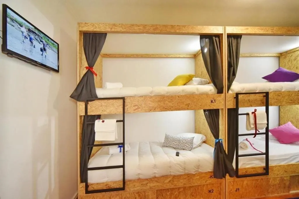 Room, Tuk Tuk Hostel, Lisbon