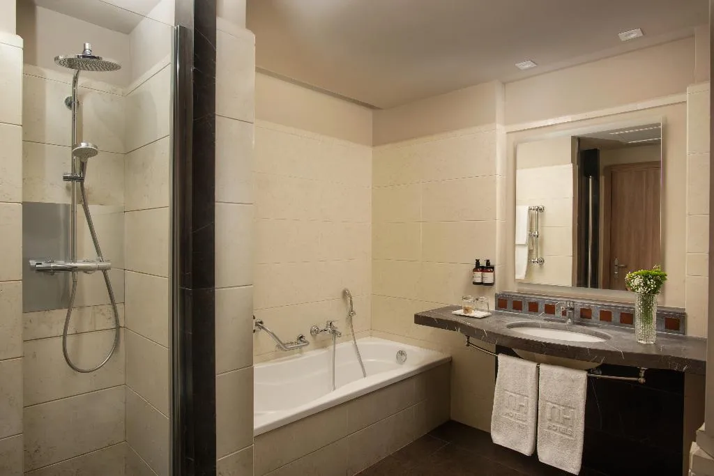 DOUBLE SUPERIOR Room, NH Napoli Panorama, Naples