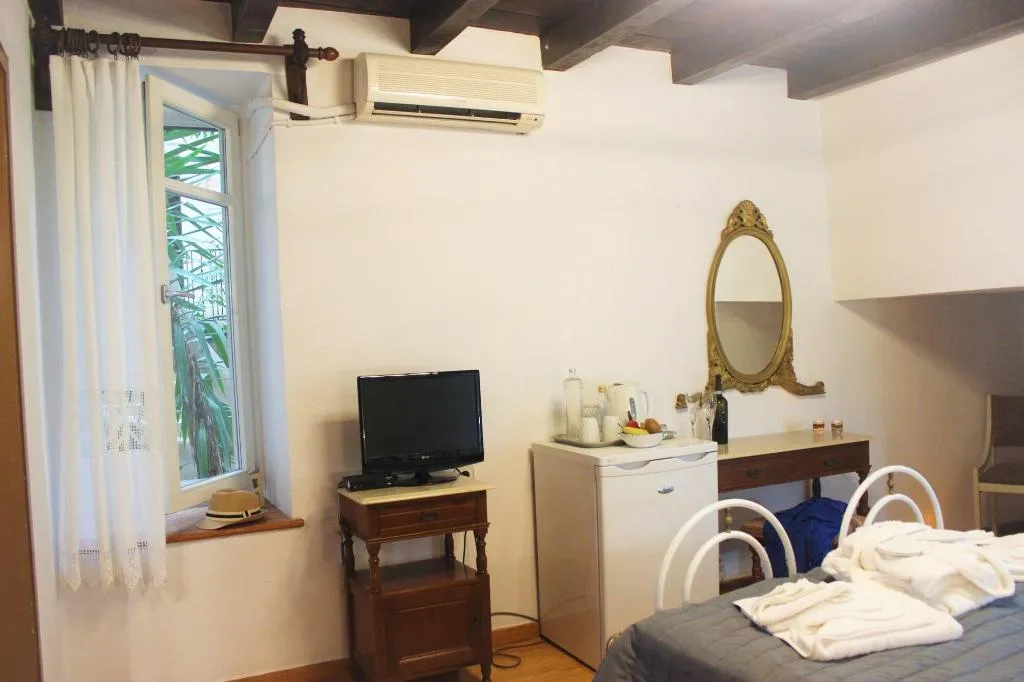 Room, Bozzali, Crete
