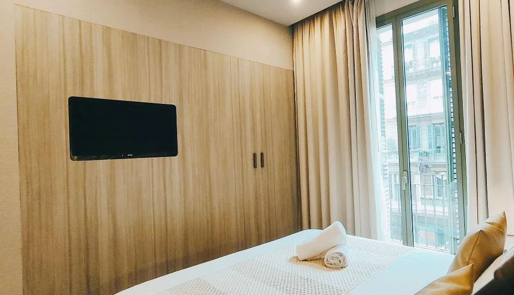 Room, Casa Balmes, Barcelona