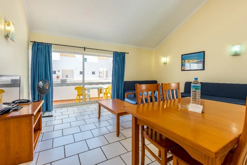 APARTMENT ONE BEDROOM Room, Ouratlantico, Algarve