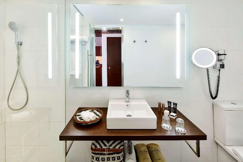 JUNIOR SUITE STANDARD Room, Tivoli Marina Vilamoura Algarve Resort, Algarve