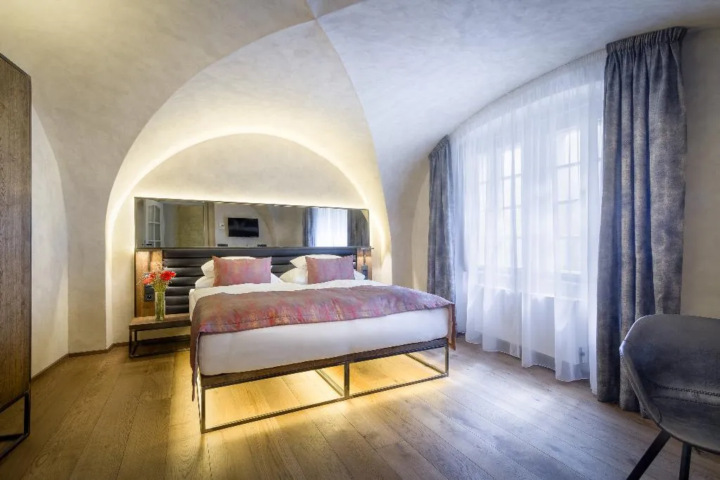 Double or Twin STANDARD Room, Hotel Waldstein, Prague