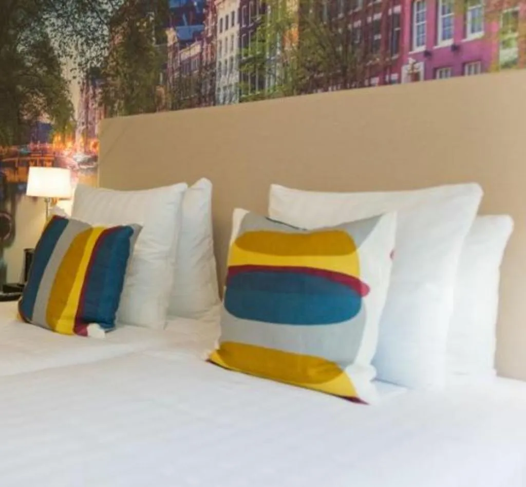 Room, De Herbert Amsterdam, Amsterdam
