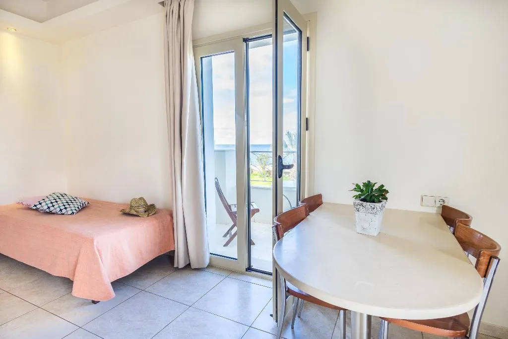 APARTMENT SUPERIOR ONE BEDROOM Room, Pela Sofia, Crete