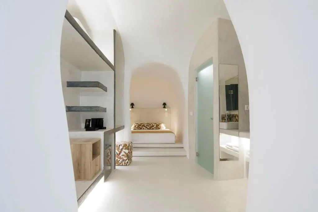 Room, Edem Luxury Hotel, Santorini