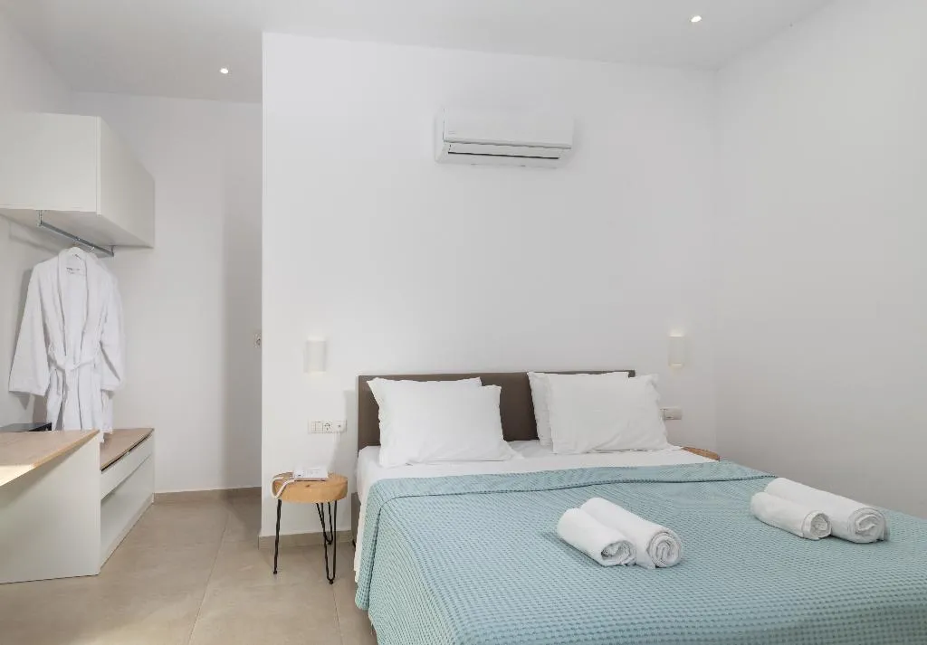 DOUBLE SUPERIOR WITH BALCONY Room, Golden Bee Lifestyle Hotel, Crete