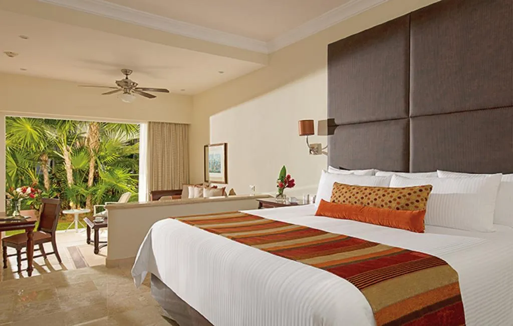 JUNIOR SUITE GARDEN VIEW KING BED Room, Dreams Tulum Resort & SPA All Inclusive, Cancun Area
