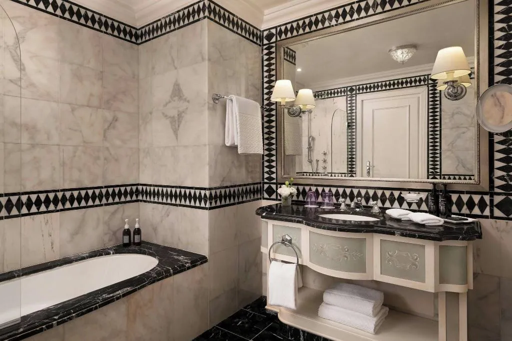 DOUBLE DELUXE KING BED Room, St Regis Florence, Florence
