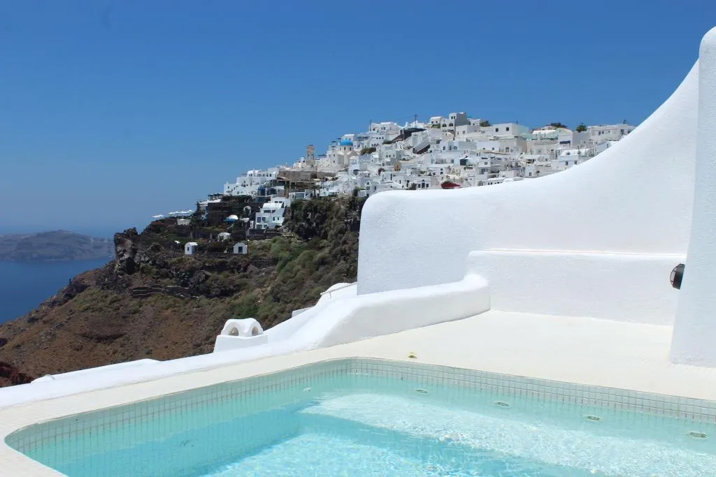APARTMENT WITH DOUBLE BED Room, Cocoon Suites, Santorini