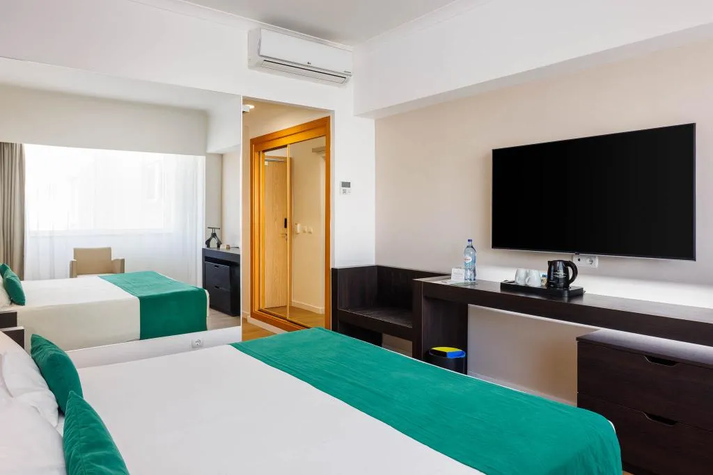 DOUBLE SINGLE USE CLASSIC LAND VIEW Room, Jupiter Algarve Hotel – Beach & Spa, Algarve