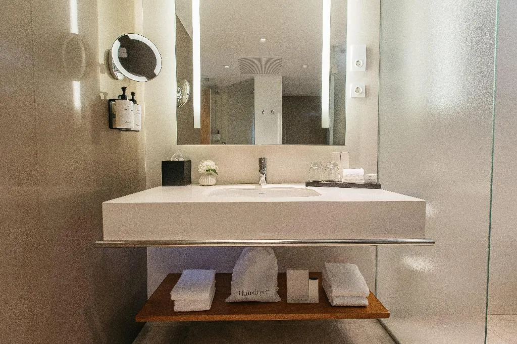 SUITE CLUB Room, InterContinental Barcelona, Barcelona