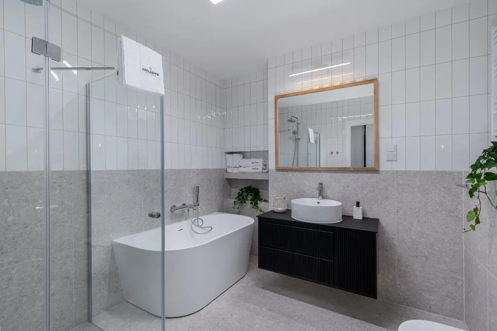 APARTMENT DELUXE ONE BEDROOM Room, Exclusive Apartments  Krakow City Centre, Krakow