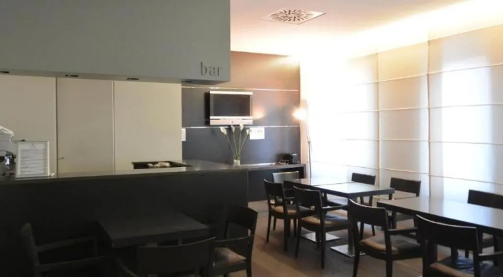 Bar, Corallo Milano, Milan