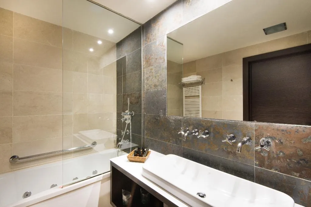 JUNIOR SUITE CAPACITY 1 Room, Mas Sola, Barcelona