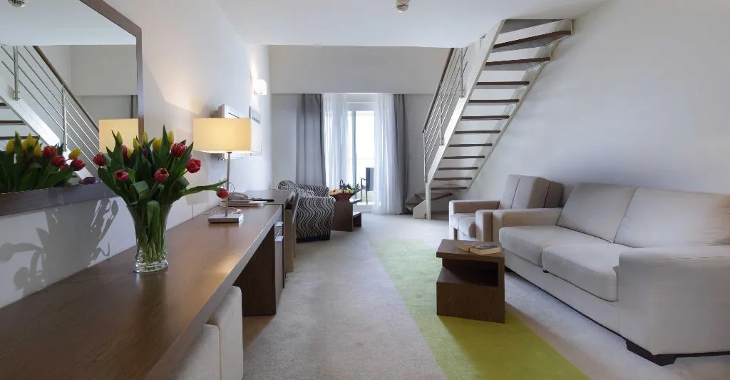APARTMENT SEA VIEW WITH BALCONY Room, Park, Split