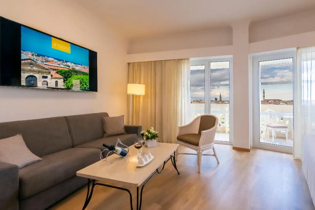 JUNIOR SUITE CITY VIEW Room, Kydon, The Heart City Hotel, Crete