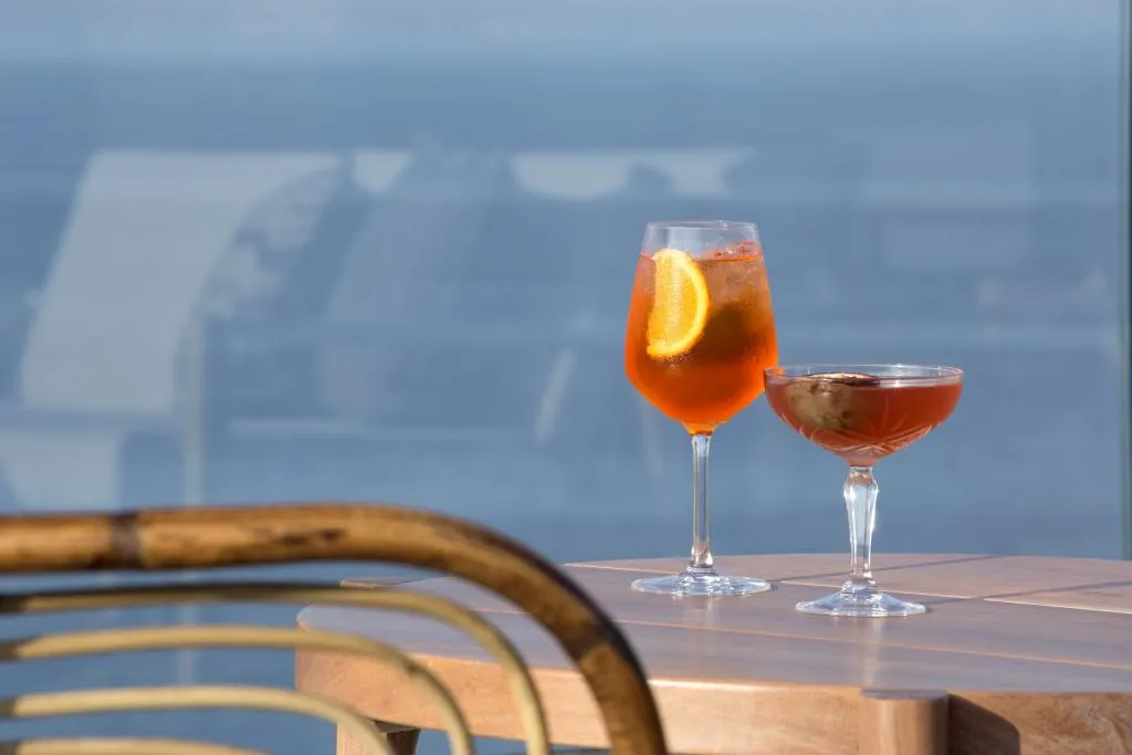 Bar, MERAVIA Leonardo Limited Edition, Halkidiki