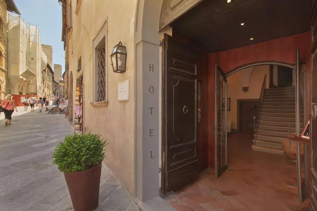 General view, Hotel L'Antico Pozzo, Florence