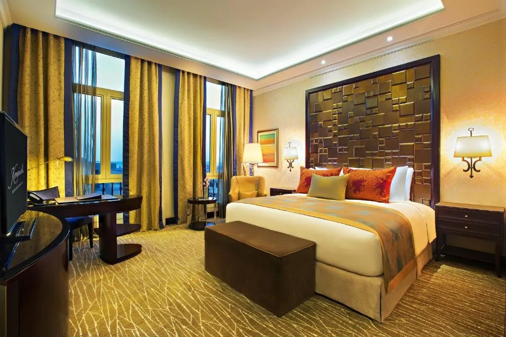 Room DELUXE Room, Kempinski Palace Cairo, Cairo