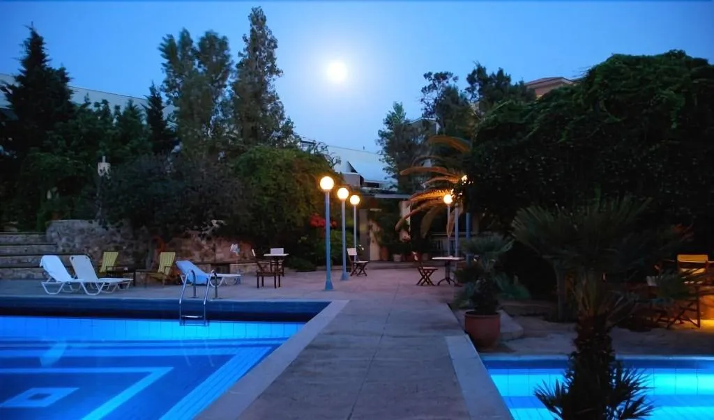 Sports and Entertainment, Villa Andromeda, Crete