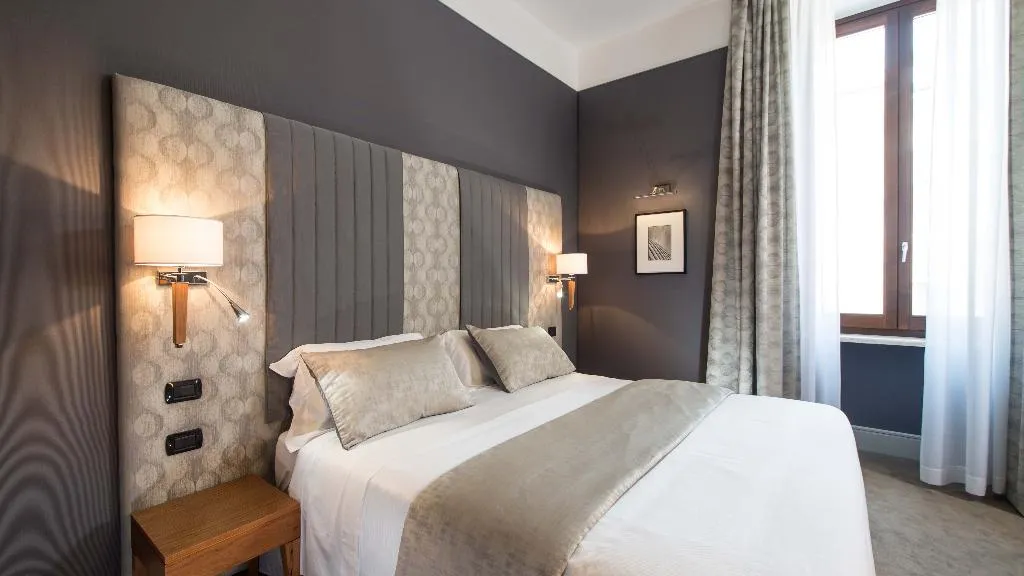 DOUBLE DELUXE Room, Monti Palace Hotel, Rome