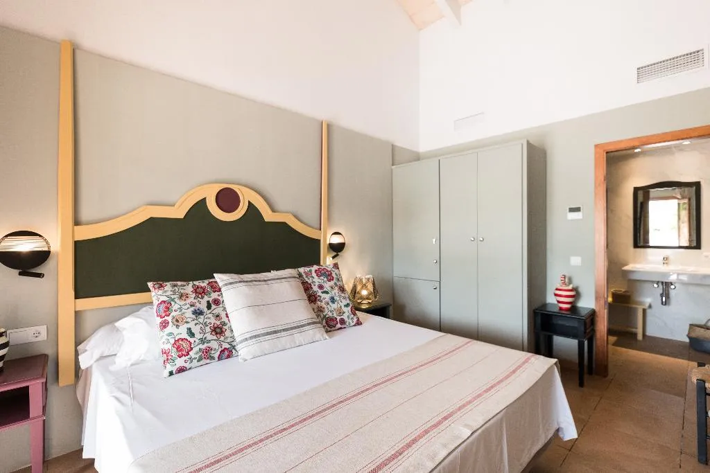 DOUBLE WITH TERRACE Room, Llucatx Menorca, Menorca