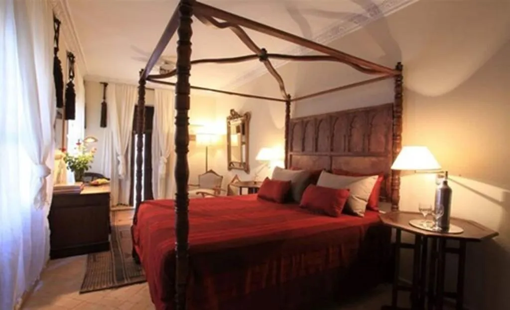 JUNIOR SUITE KING SIZE BED Room, Palais Khum, Marrakech