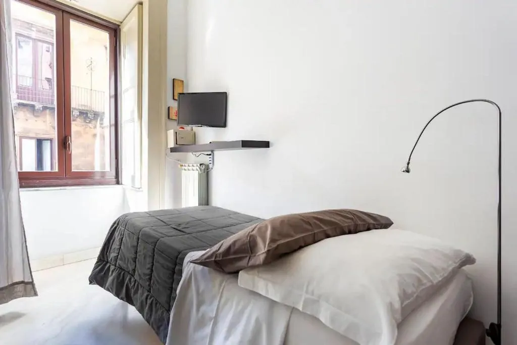 Room, Catania Inn, Catania