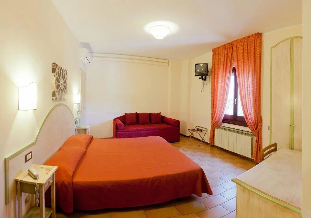 Room, Green, Perugia